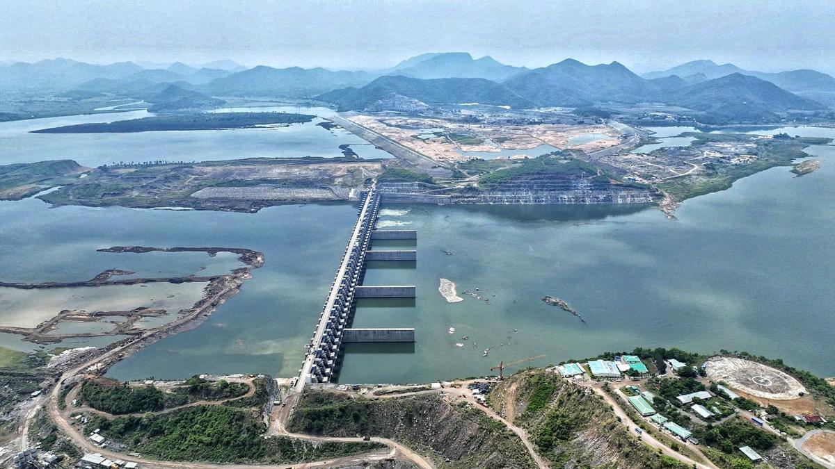 Andhra Pradesh: Chief Minister Jagan Mohan Reddy attributes damages to Polavaram project structures to inaction of previous government