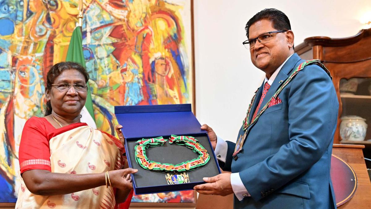 President Murmu conferred with Suriname's highest civilian award