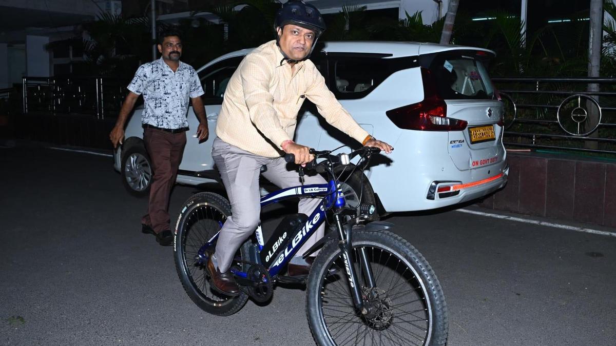 DRM promotes eco-friendly commuting on World Cycling Day