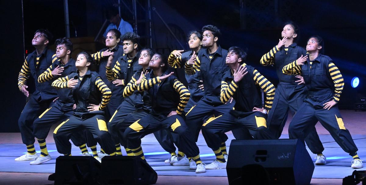CHENNAI, TAMIL NADU, 10/01/2025 : Choreo Night, a dance programe at Saarang 2025 in IIT,Madras in Chennai on Friday.  Photo: R. Ravindran.