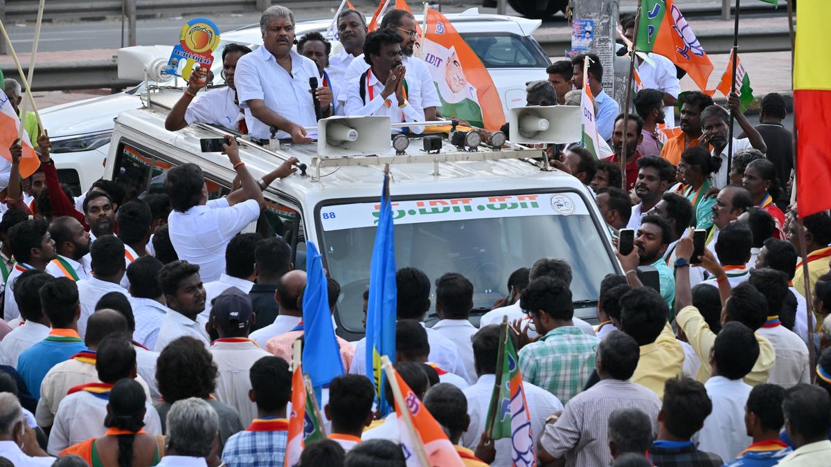 Voting for AIADMK and DMK is equal to throwing votes in dustbin, alleges G.K. Vasan - The Hindu