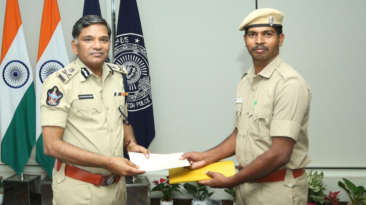 Konaseema constable who saved woman to be recommended for PM’s police medal