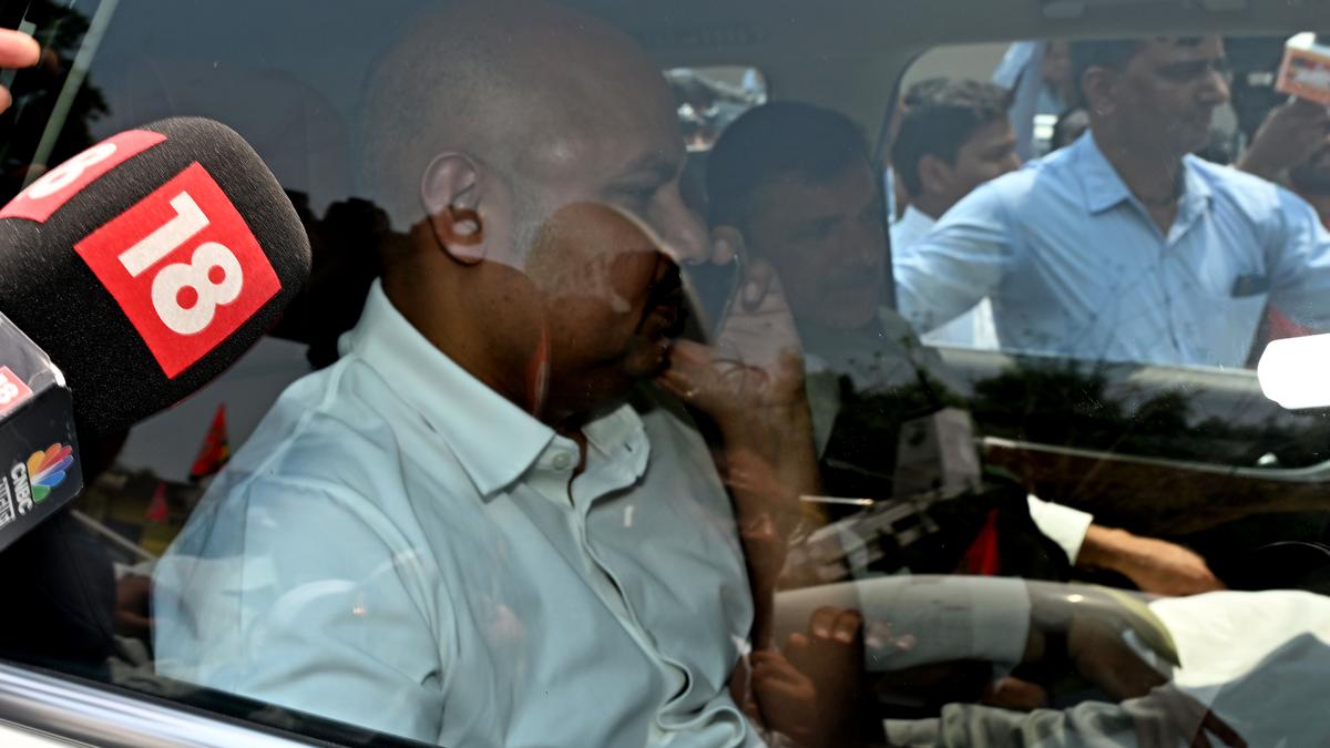 National Commision of Women summons Delhi CM Kejriwal's aide in Maliwal assault case