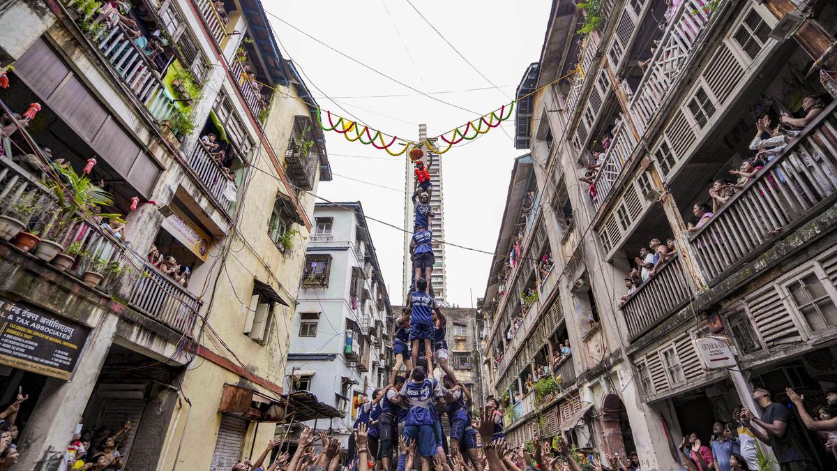 Dahi Handi celebrations underway in Mumbai; 35 major mandals in Pune to hold joint Dahi Handi event to ease traffic woes