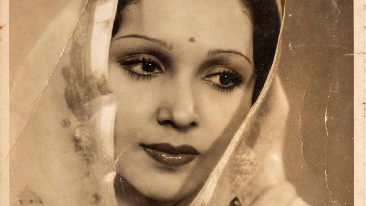 Timeless souvenirs of Indian celluloid to be auctioned online from November 23 to 25