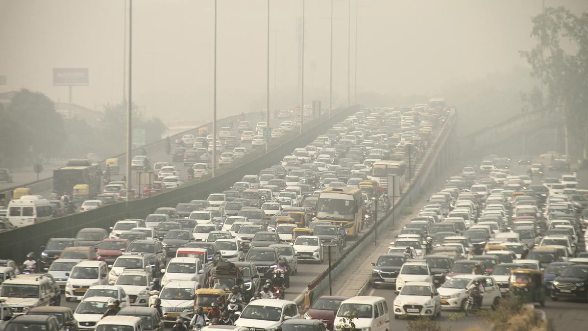 Delhi air pollution | Odd-even vehicle rationing scheme to return after Deepavali: Environment Minister