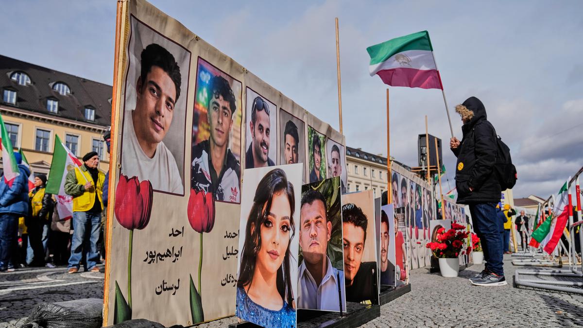 Iran announces enquiry team to investigate deadly protests