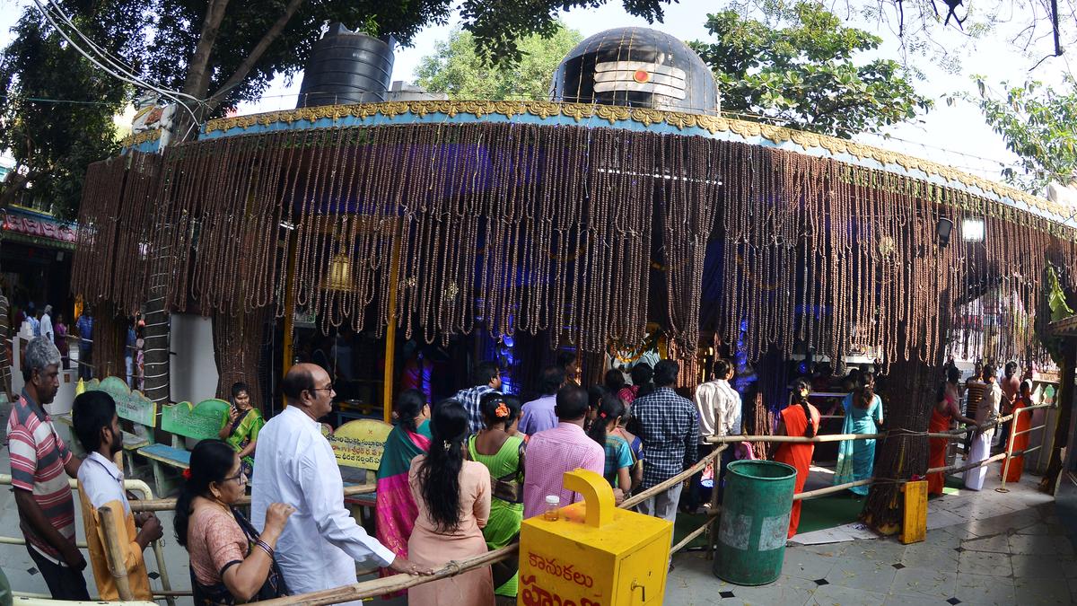Temple roof decorated with rudraksha beads cynosure of all eyes at Santapeta in Andhra Pradesh