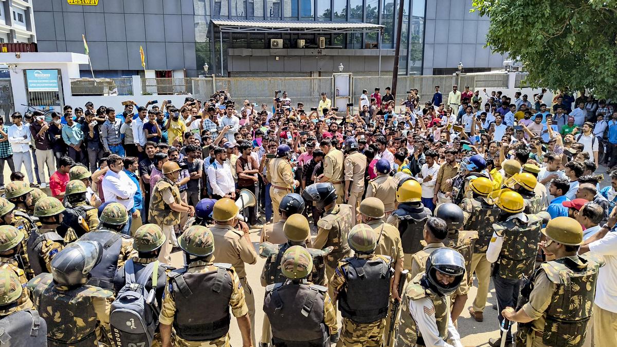 Thousands of migrant workers in UP and Haryana protest near Delhi seeking ₹20,000 minimum wage; authorities detain organisers and offer marginal hikes