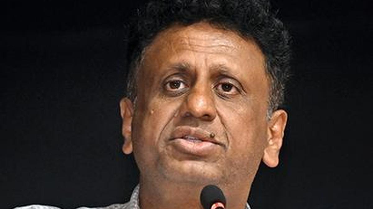 Minister defends decision to hold college union polls