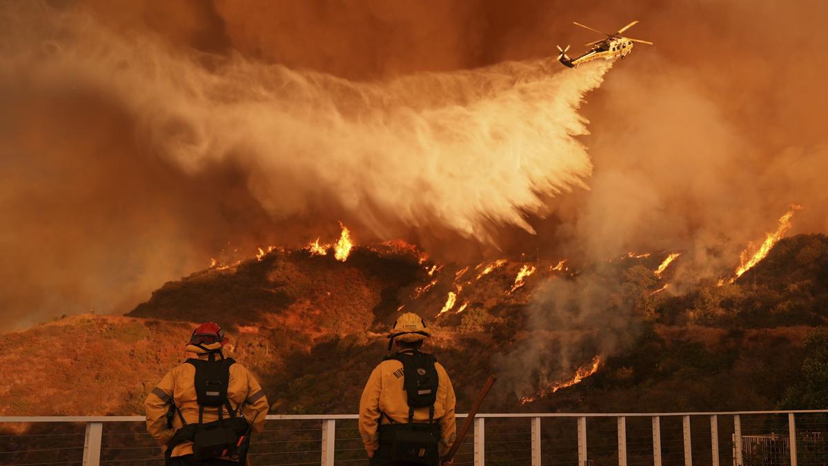 Los Angeles fire evacuees face price gouging