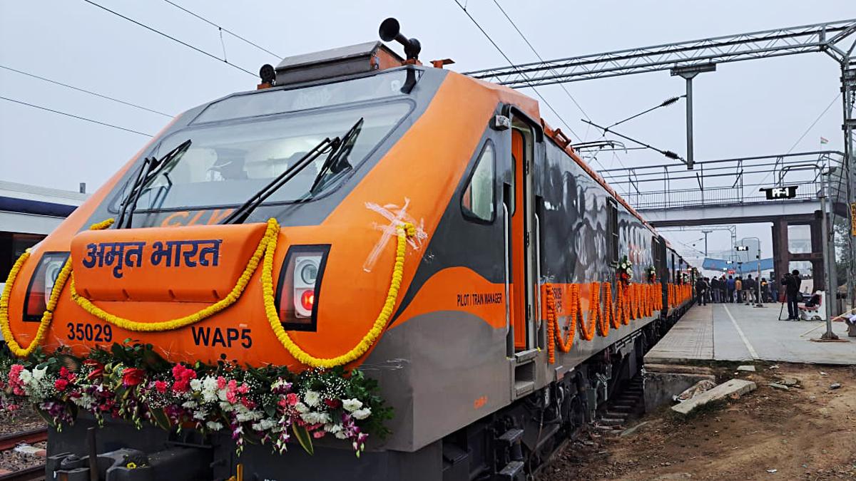 Experimental stoppage notified for SMVT-Malda Amrit Bharat Express