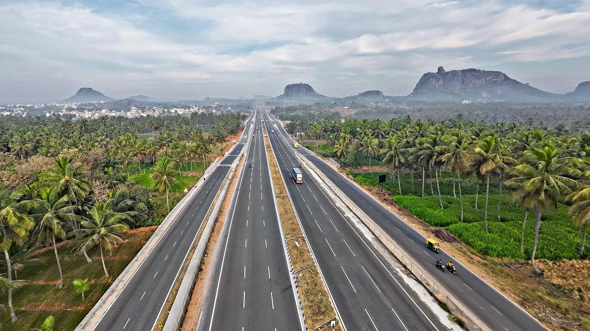 KSRTC cracks down on phone use by drivers following incident on Bengaluru-Mysuru highway