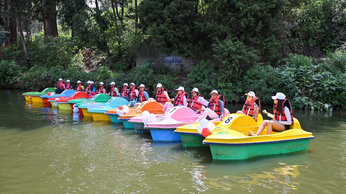 Three-day annual boat race begins in Ooty