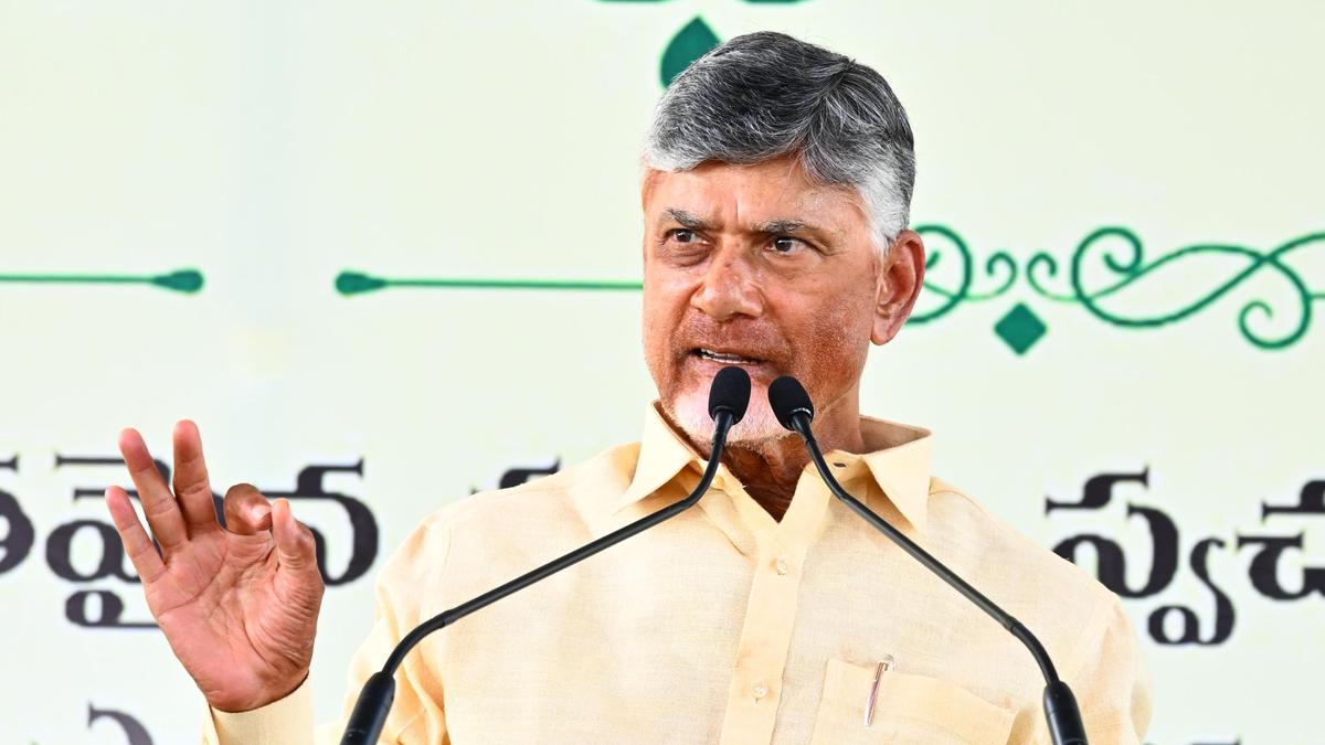 A.P. govt. aims to bring 10 lakh acres under aquaculture by 2029-30; Naidu calls sector a growth engine