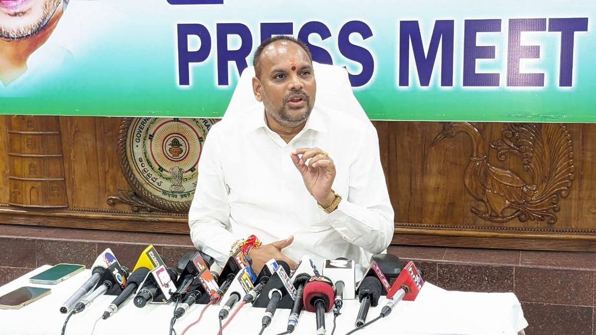 YSRCP will hold agitation on March 12 for immediate payment of fee reimbursement arrears