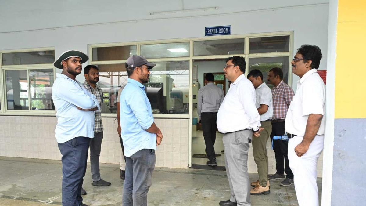 Divisional Railway Manager inspects Gumada-Rayagada section of Waltair Division