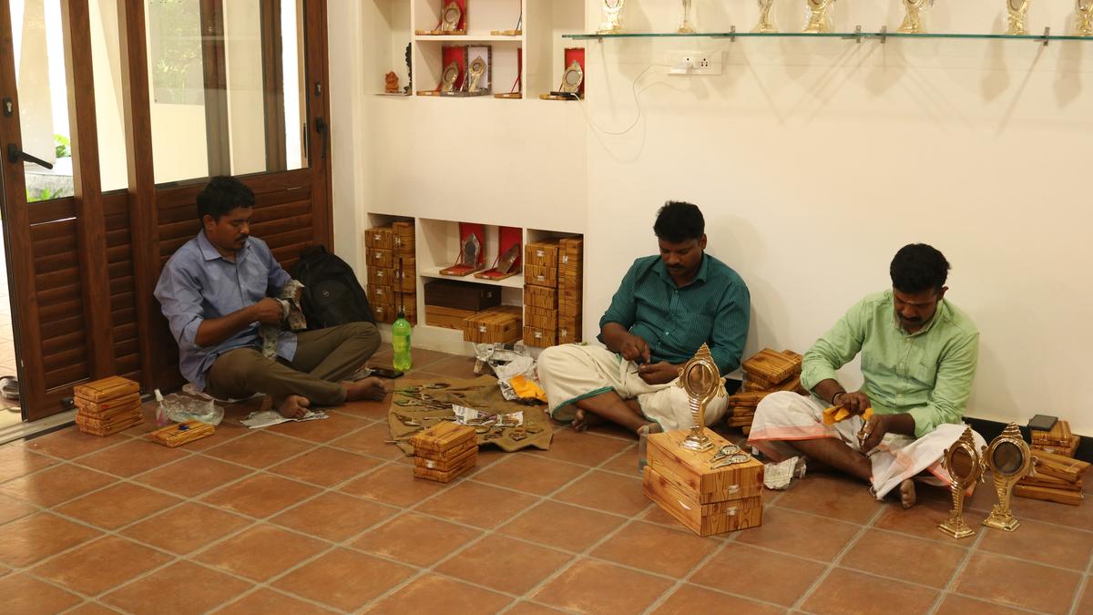 Kerala Souvenir Network aims to tackle Chinese invasion on souvenir market