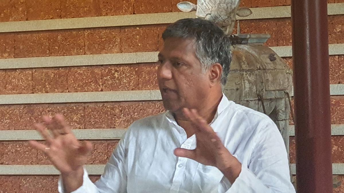 Bellad blames State govt. for death of library supervisor in Malkhed