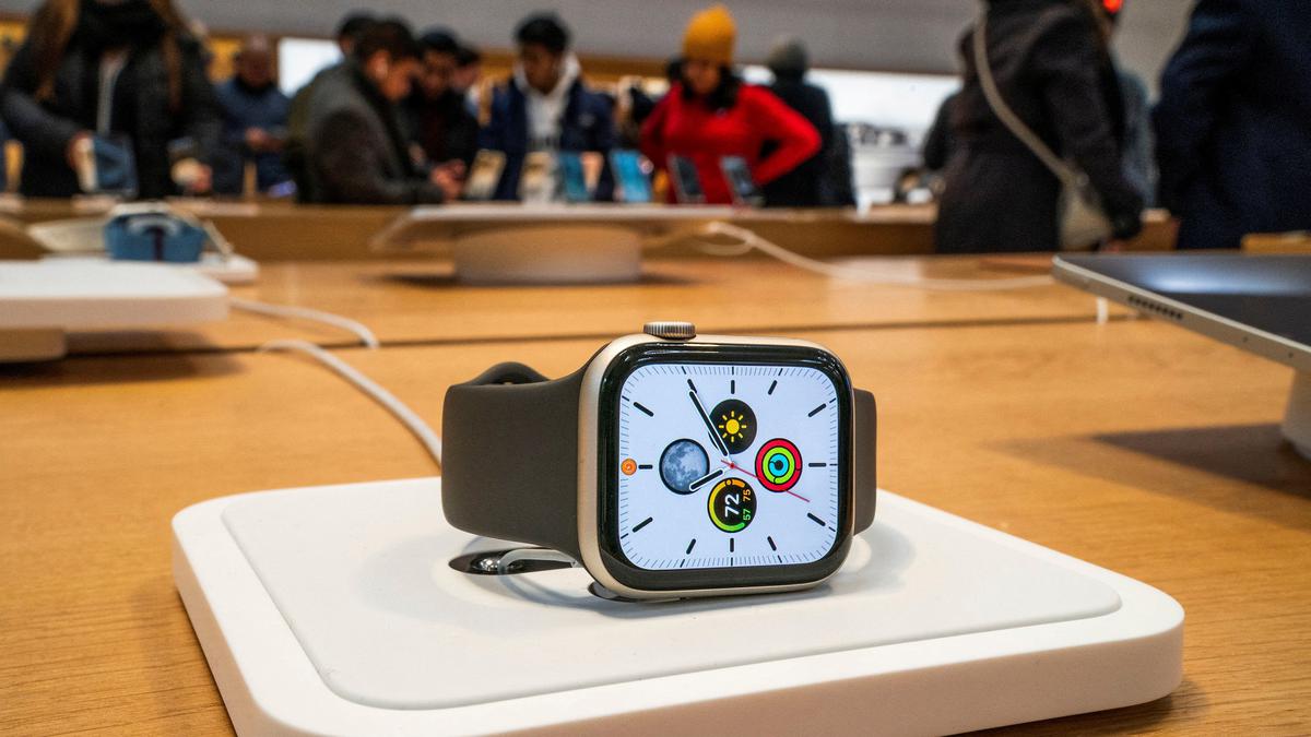 Apple to disable blood-oxygen feature on premium watches sold in US as part of patent dispute