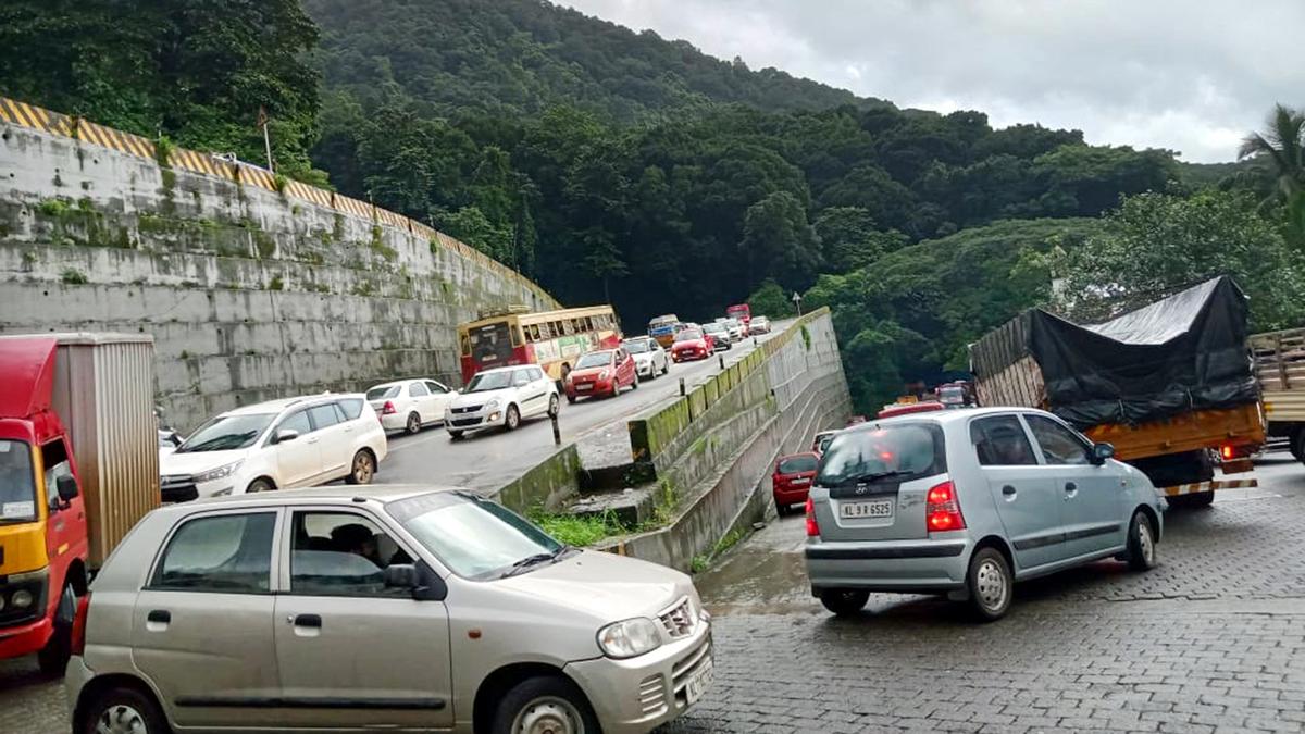 Sanction accorded to widen three hairpin curves on Thamarassery Ghat Road
