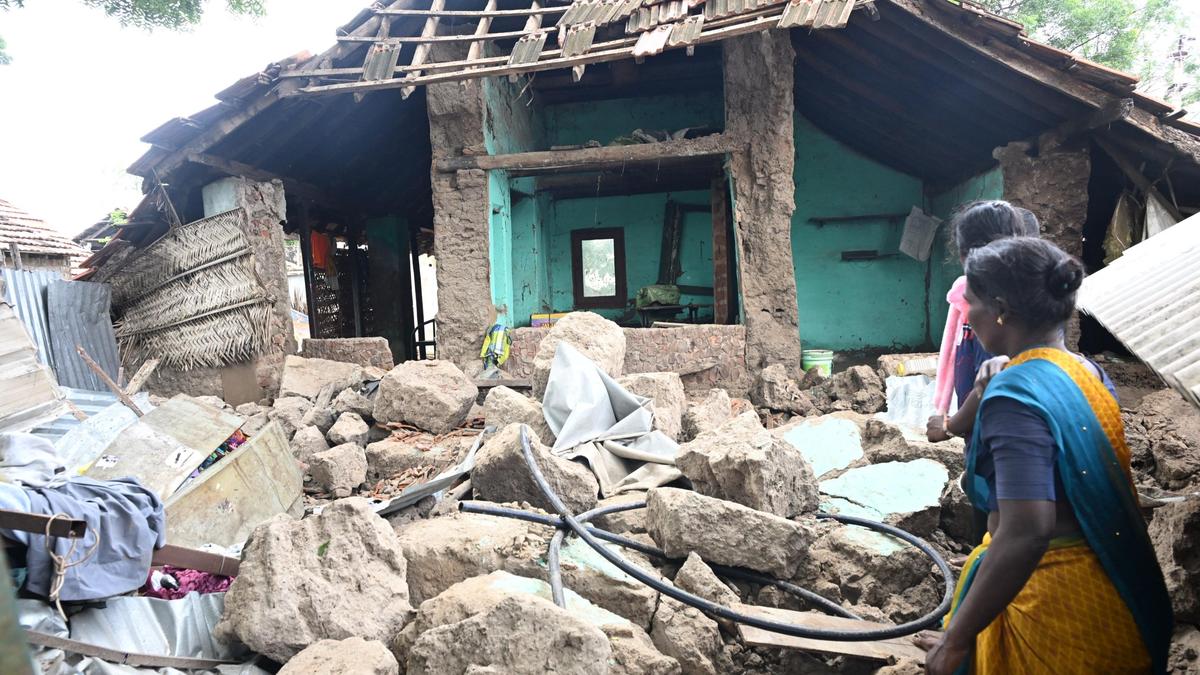 Man dies as brick wall collapses  in Ramanathapuram