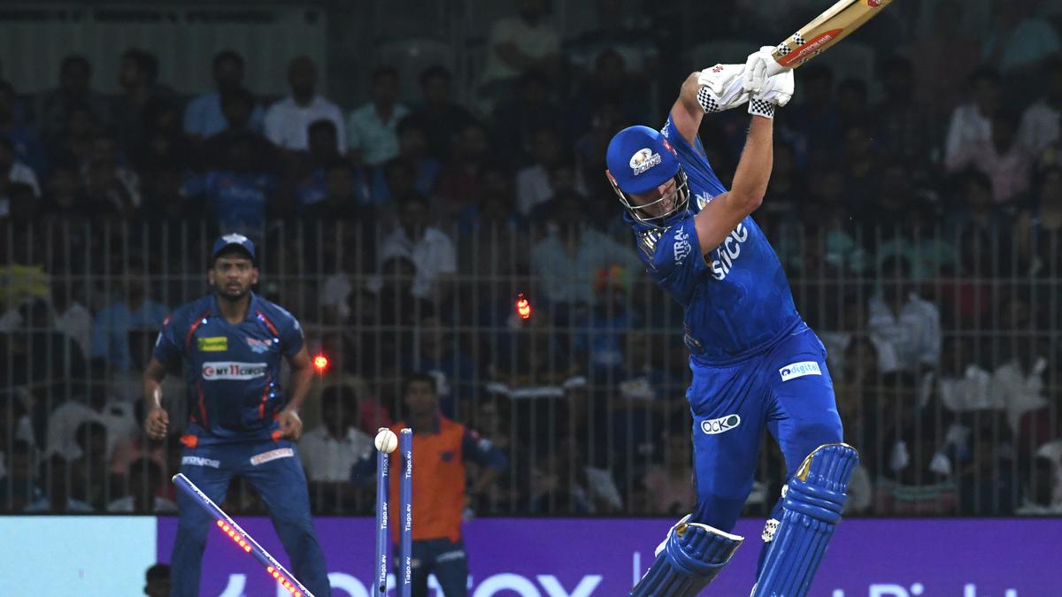 IPL 2023 eliminator | Lucknow Super Giants restricts Mumbai Indians to 182/8 