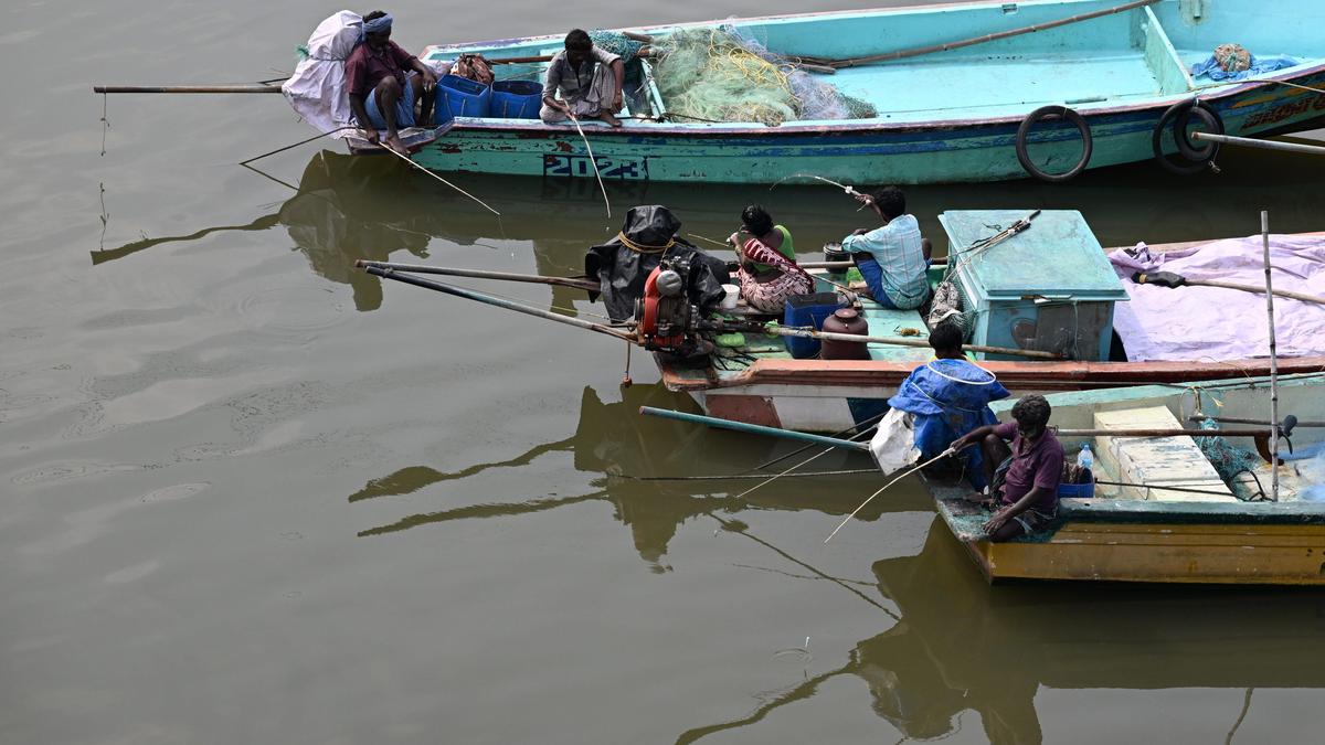 Sri Lankan Navy arrests nine fishermen from Mayiladuthurai