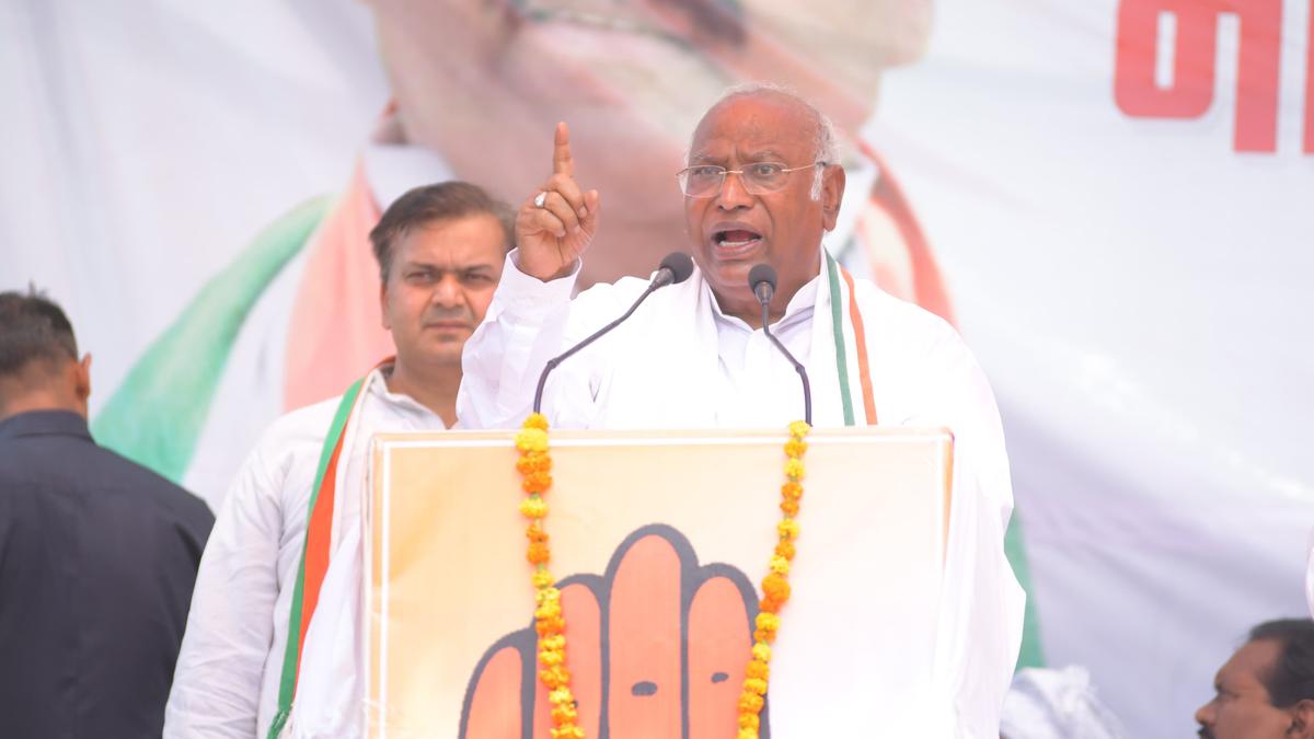 PM Modi’s ‘mujra’ remark is an insult to Bihar: Mallikarjun Kharge