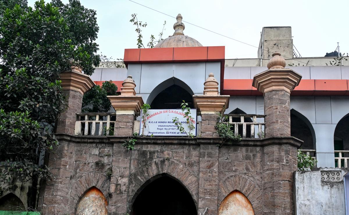 Hindu Reading Room or Reading Room, an important landmark in Visakhapatnam.