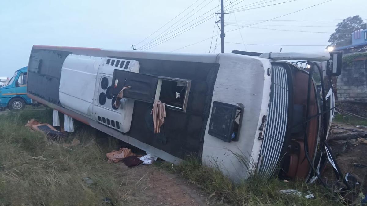 Israeli tourists among nine passengers injured in bus accident near Dindigul