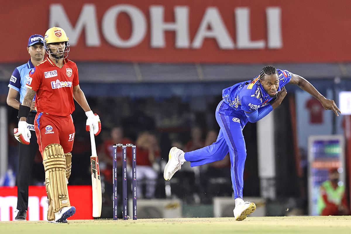 Mumbai Indians bowler Jofra Archer during an IPL match against Punjab Kings on May 3, 2023