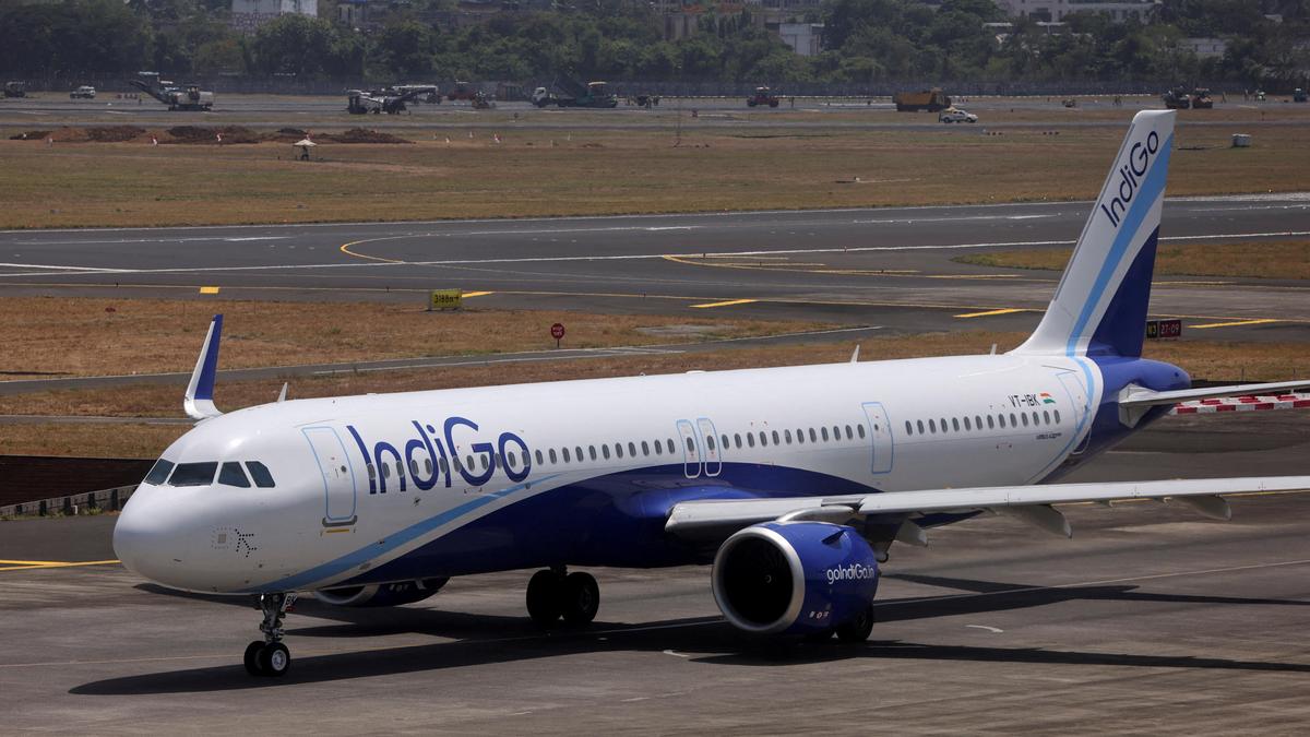 IndiGo passengers left sweating in dark after power supply disruption on Vadodara-Delhi flight
