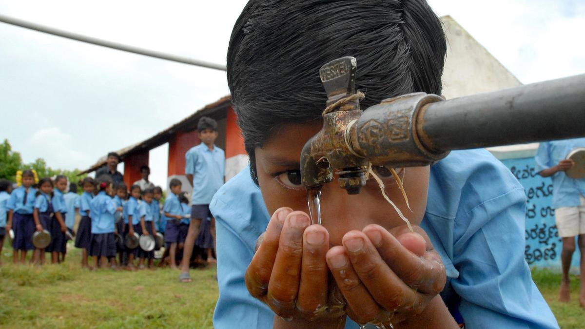 28% of high schools and 32% of primary schools lack access to drinking water: Report