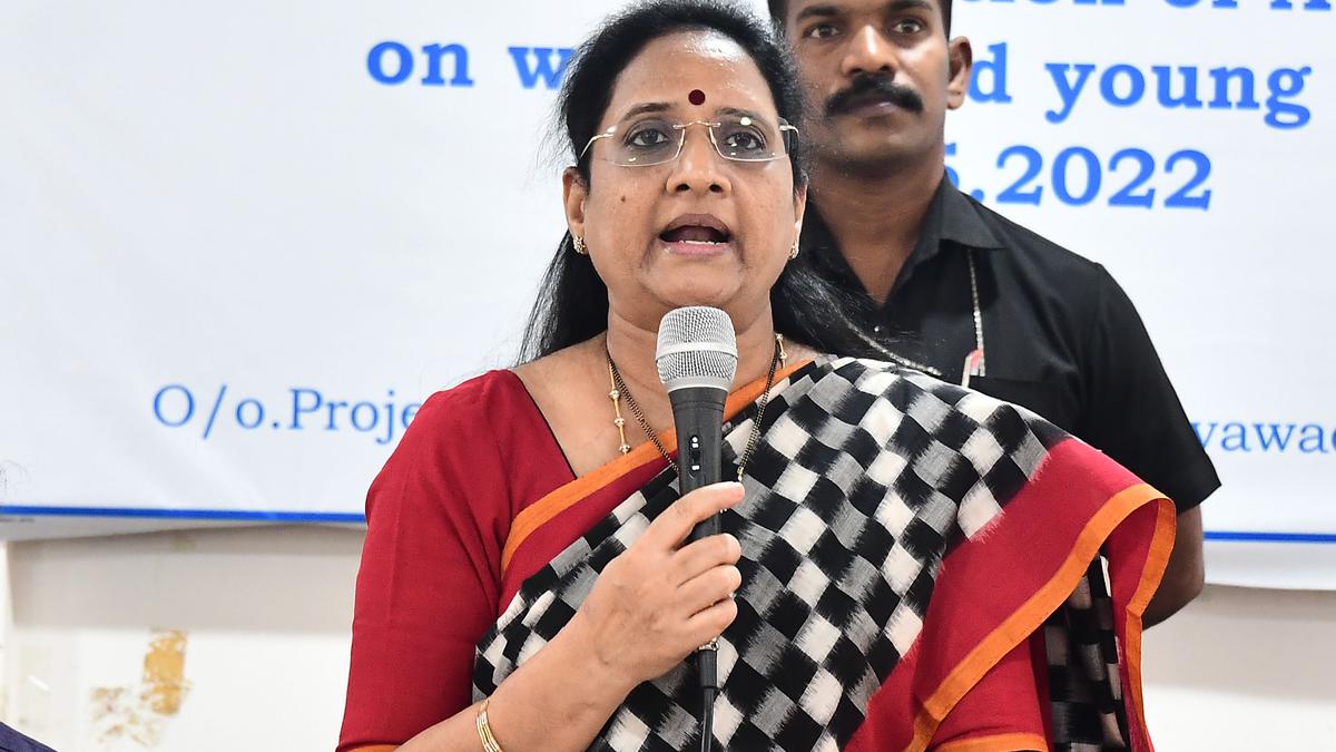 Andhra Pradesh Womens Commission condemns social media abuse against CM  Y.S. Jagan Mohan Reddy, his family members - The Hindu