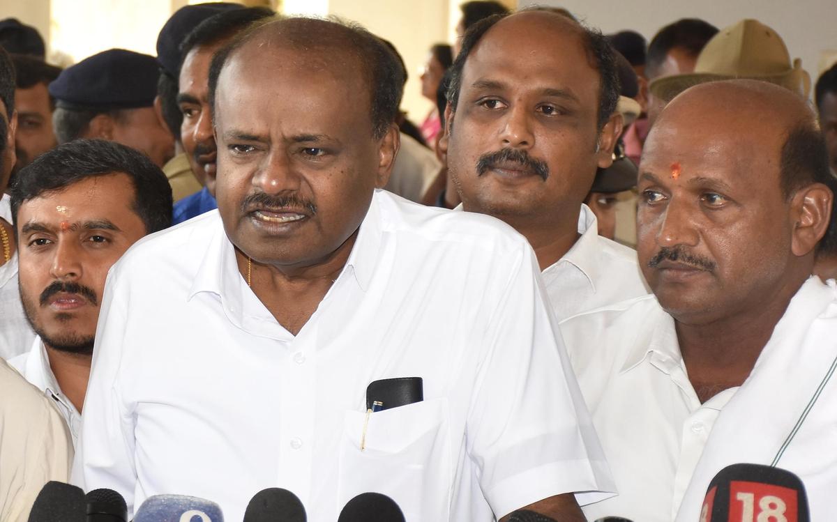 H.D. Kumaraswamy rules out 'November Revolution' in Congress govt in Karnataka - The Hindu