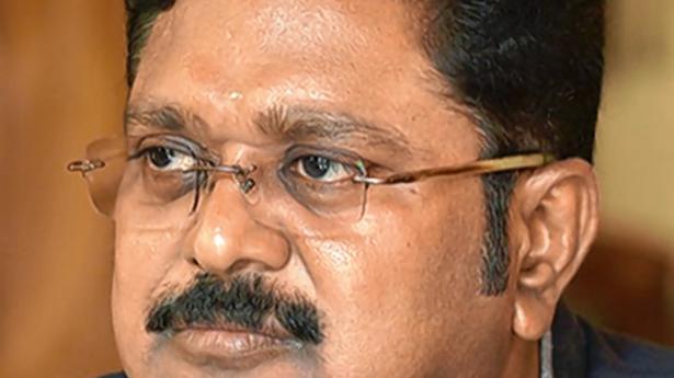 Dhinakaran calls for ordinance against online gaming