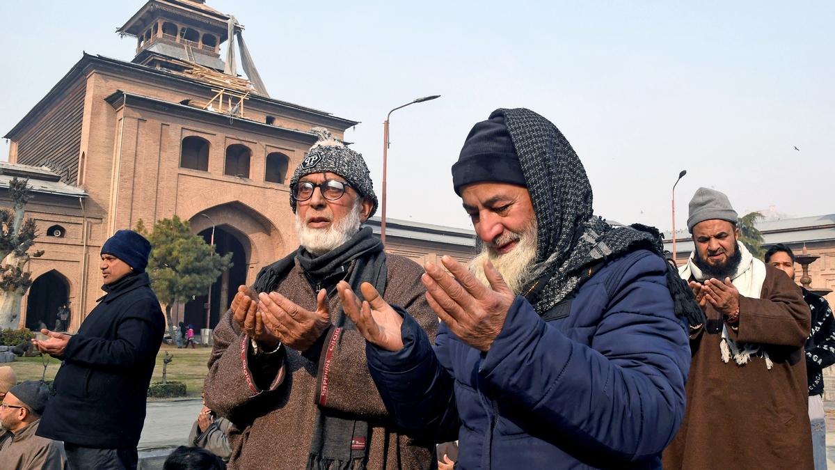 Were not allowed prayers on occasion of Shab-e-Baraat: Srinagar’s Jamia Masjid caretakers