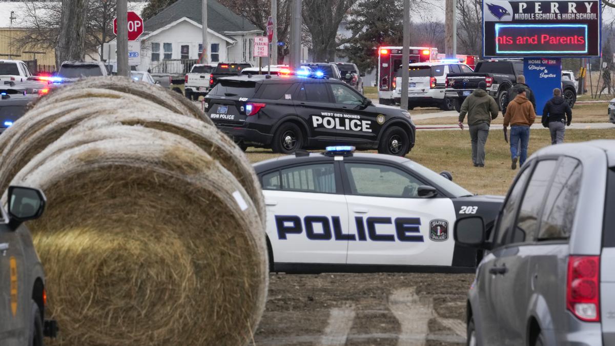 At least one dead in Iowa school shooting: Report