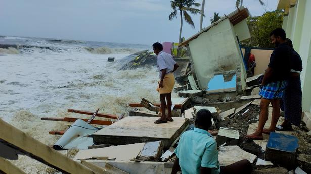 Alappuzha’s coastal belt bears brunt of rough sea