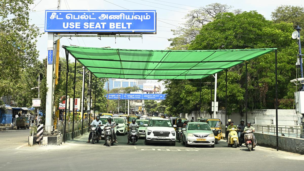 Chennai Corporation starts setting up shelters at road junctions for motorists this summer