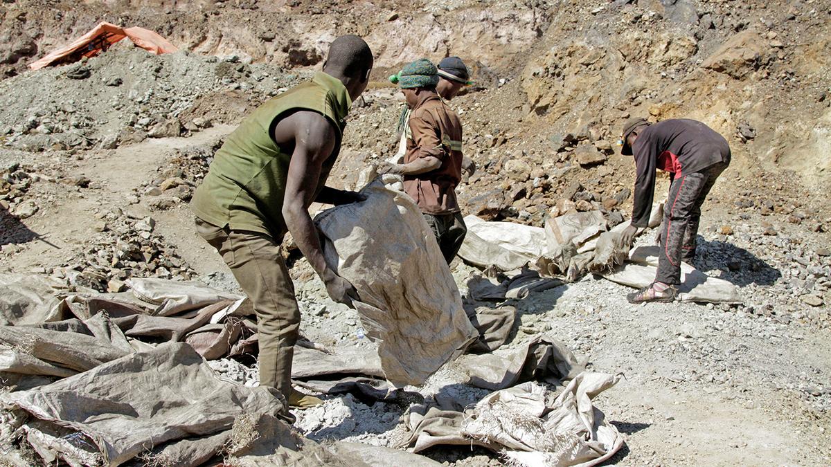 China’s CMOC and other miners of Congolese copper seek LME listing