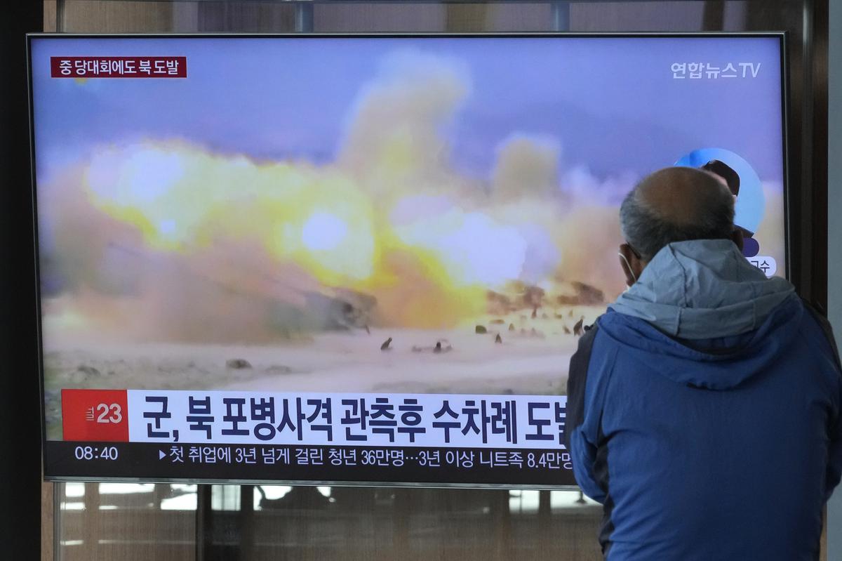 Koreas exchange warning shots along sea border amid tensions