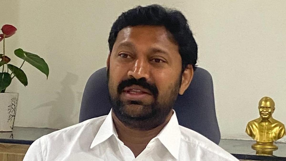 YSRCP MP Avinash Reddy alleges harassment of his personal assistant by police