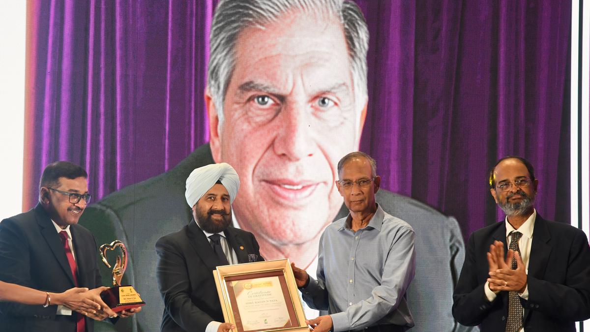 Amenity Lifeline Emergency Response Team presents life achievement award to Ratan Tata