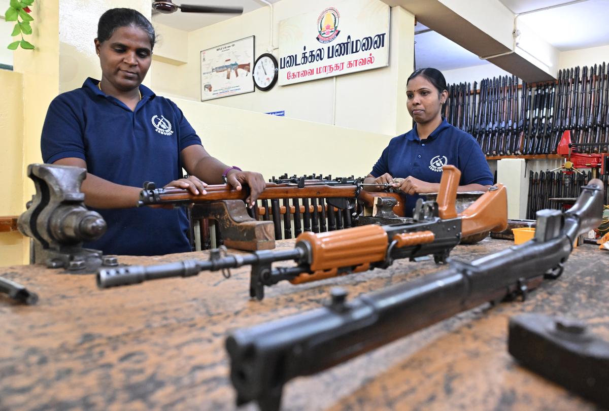 FOR COIMBATORE, 15/10/2024:
 (for Metroplus story):
Women cops J Jebasheela and J Indumathi are the first in Tamil Nadu to join the Armory Workshop of Coimbatore City Police.
PHOTO: Siva Saravanan S / The Hindu.