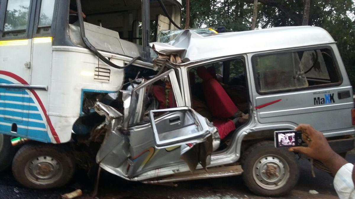 Six Karnataka pilgrims returning from Maha Kumbh killed as jeep hits bus in M.P.