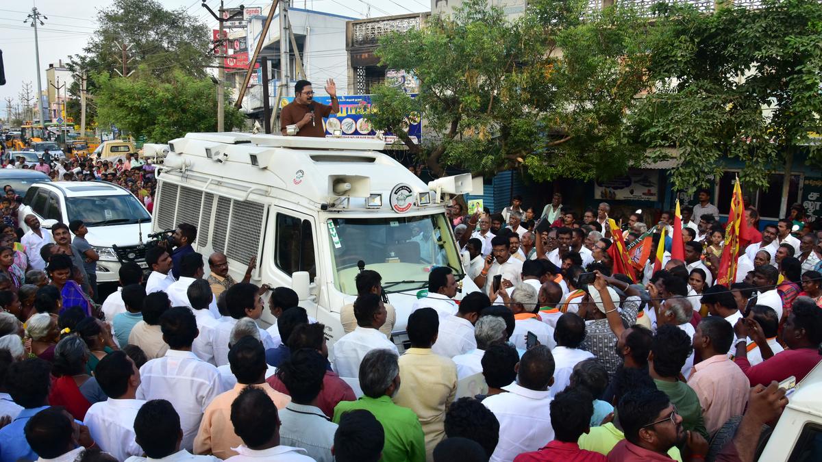 Only Modi can bring development for the nation, says T. T. V. Dhinakaran