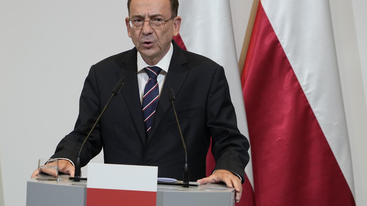 EU, Germany press Poland over 'serious' cash-for-visas scandal