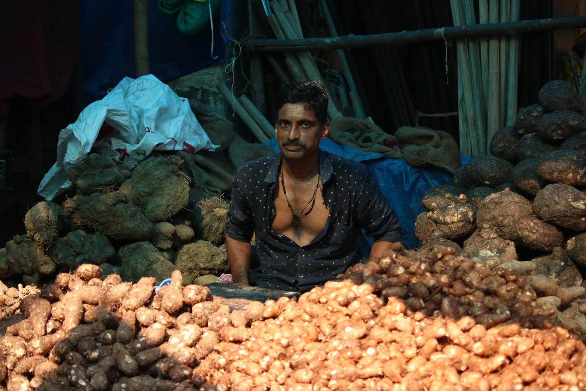The abundance of tubers at Omalloor Krishi Vaibhavam market.